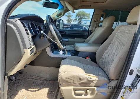 2010 Toyota Tundra Crewmax Sr5 z USA, uszkodzony, nr VIN 5TFDW5F1XAX102380